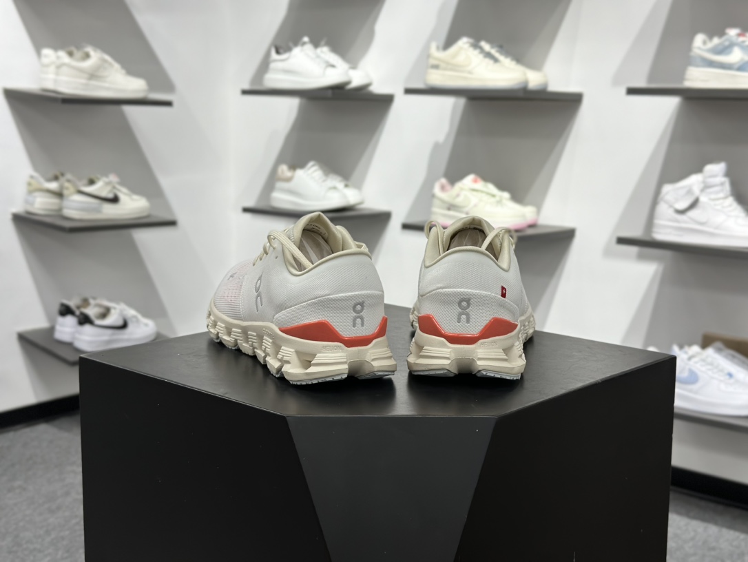 180 CloudvistaX4 全新综合体能训练运动鞋 Cloud X 舒适乐趣跑 3WE3007