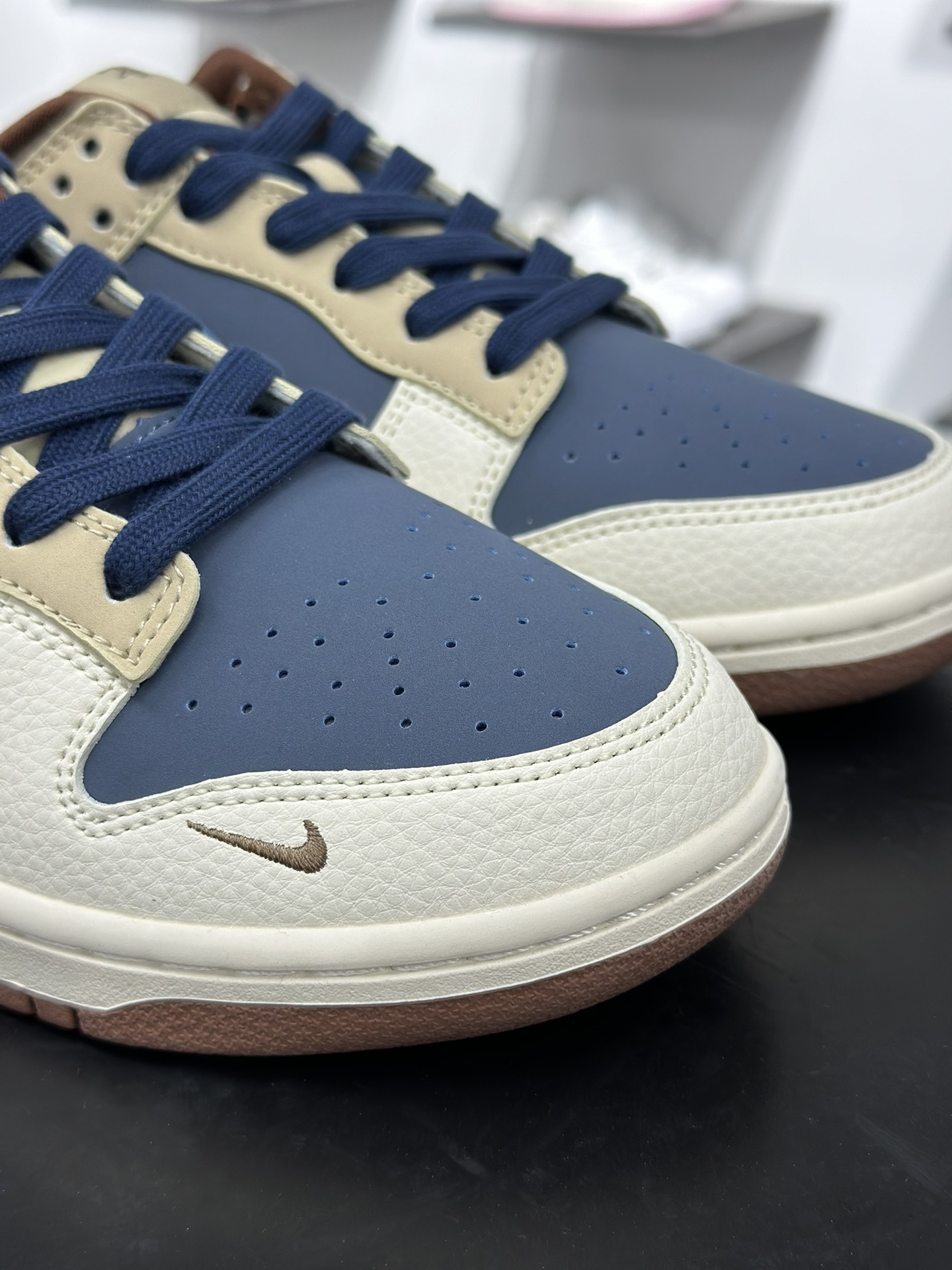 200 Nike SB Dunk Low 斯图西联名 周年高端定制 低帮休闲板鞋 XD1588-209