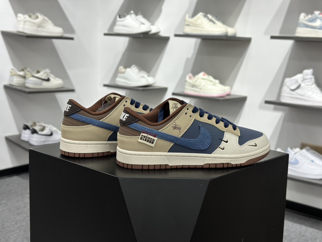 200 Nike SB Dunk Low 斯图西联名 周年高端定制 低帮休闲板鞋 XD1588-209