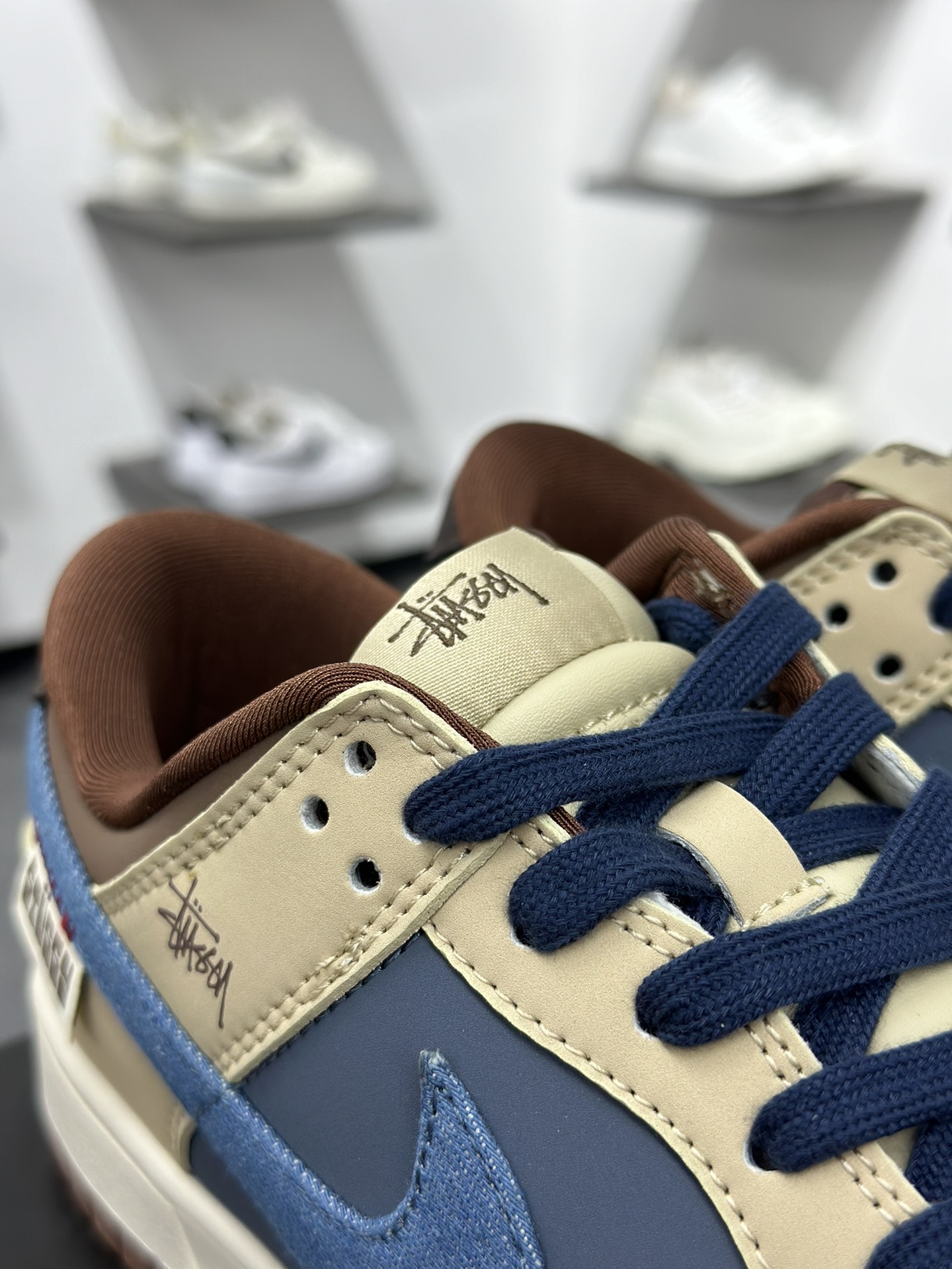 200 Nike SB Dunk Low 斯图西联名 周年高端定制 低帮休闲板鞋 XD1588-209