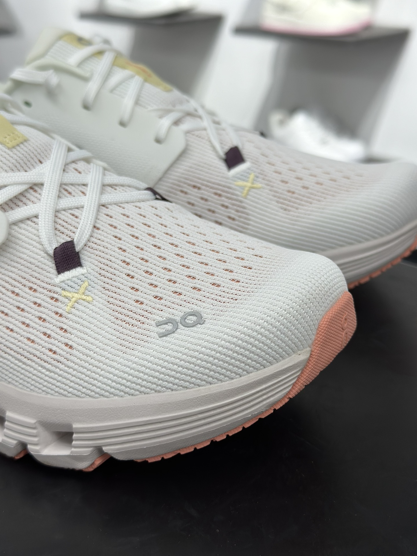 180 CloudvistaX4 全新综合体能训练运动鞋 Cloud X 舒适乐趣跑 3WE3007