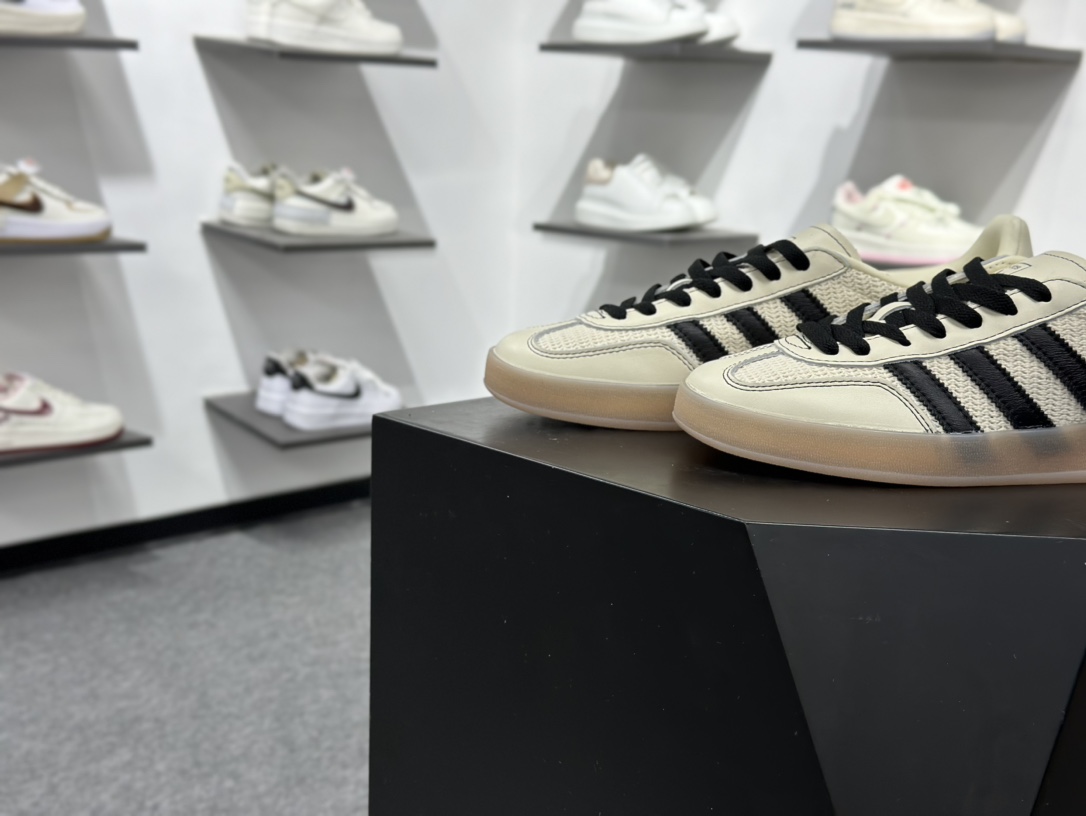 Adidas originals Gazelle Indoor 复古单品 JQ7083-莆田鞋,莆田鞋货源,高仿鞋,高仿鞋货源,安福档口,莆田高仿鞋,莆田鞋批发,高仿鞋批发,莆田高仿运动鞋,高仿运动鞋,莆田运动鞋 Adidas originals Gazelle Indoor 复古单品 JQ7083