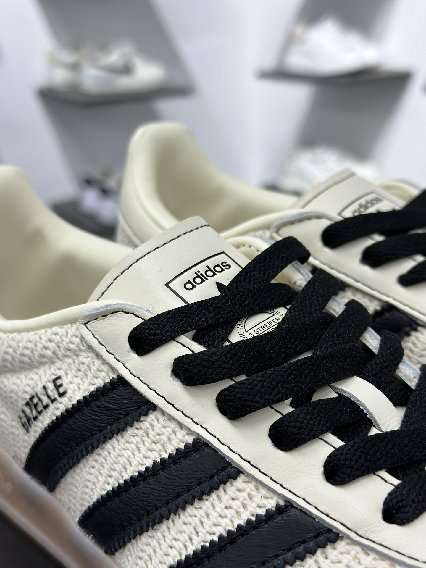 Adidas originals Gazelle Indoor 复古单品 JQ7083-莆田鞋,莆田鞋货源,高仿鞋,高仿鞋货源,安福档口,莆田高仿鞋,莆田鞋批发,高仿鞋批发,莆田高仿运动鞋,高仿运动鞋,莆田运动鞋 Adidas originals Gazelle Indoor 复古单品 JQ7083