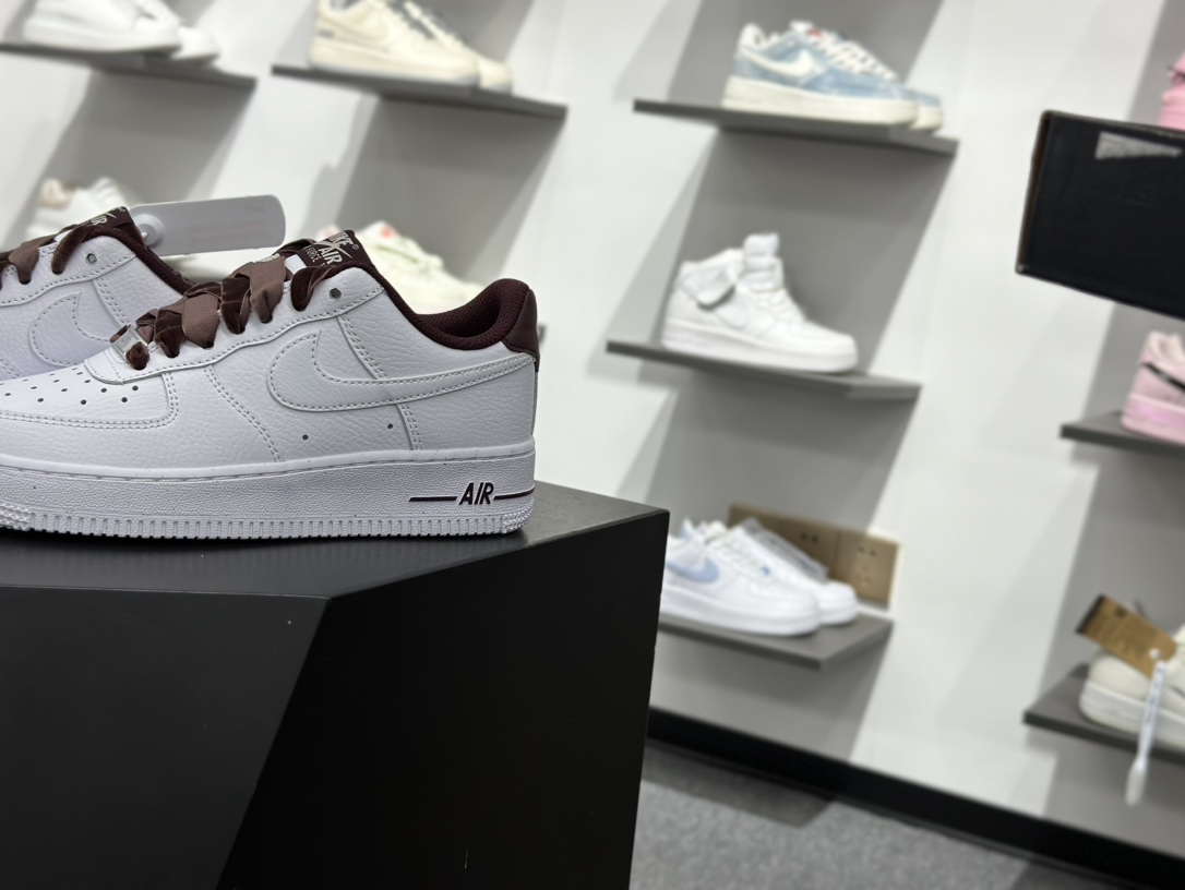 200 Nike Air Force 1 '07 Vintage 白红 HV4403-600