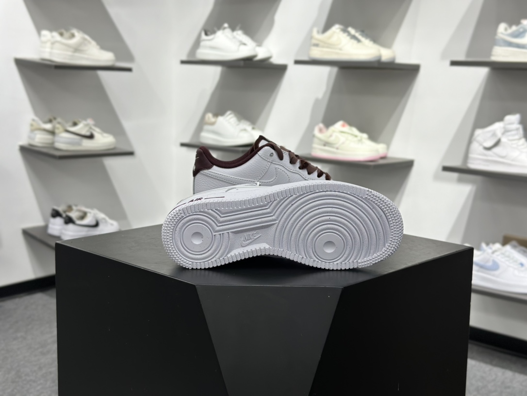 200 Nike Air Force 1 '07 Vintage 白红 HV4403-600