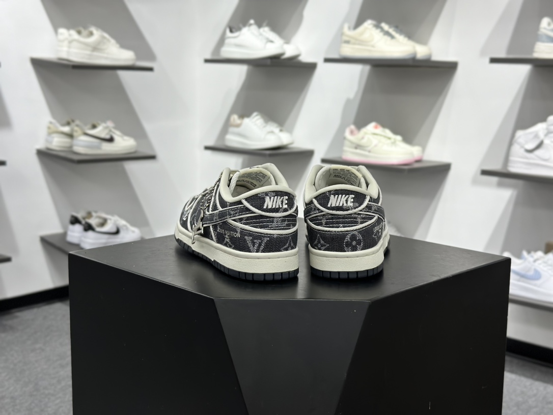 280 Nike SB Dunk Low x Louis Vuitton LV联名-黑牛仔 SC0601-470