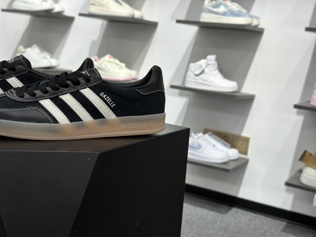 160 Adidas originals Gazelle Indoor 复古单品 JQ7084