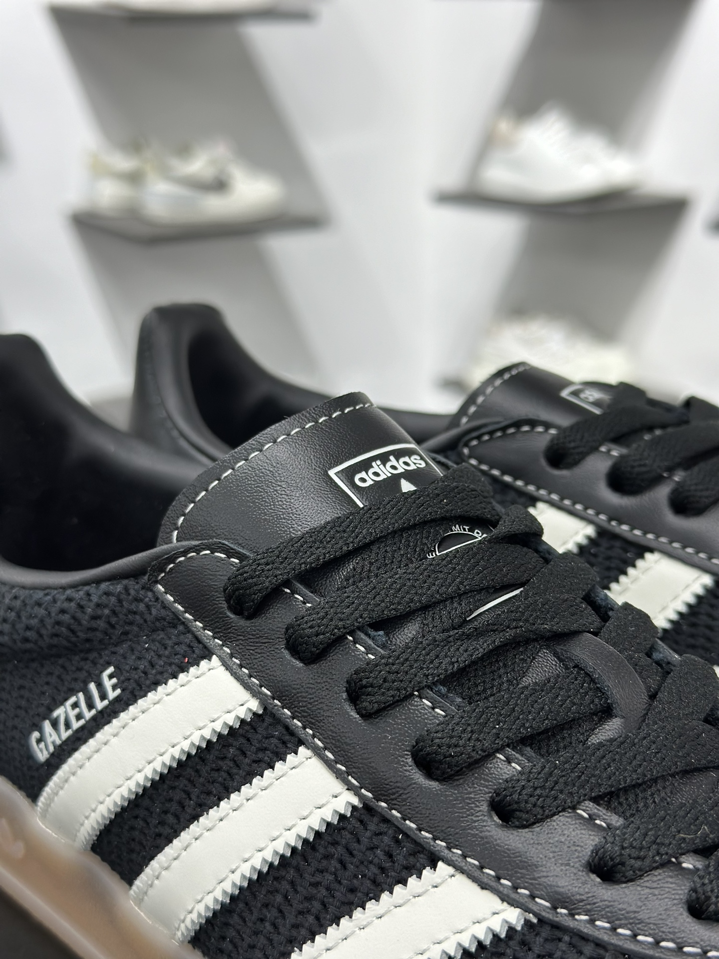 160 Adidas originals Gazelle Indoor 复古单品 JQ7084