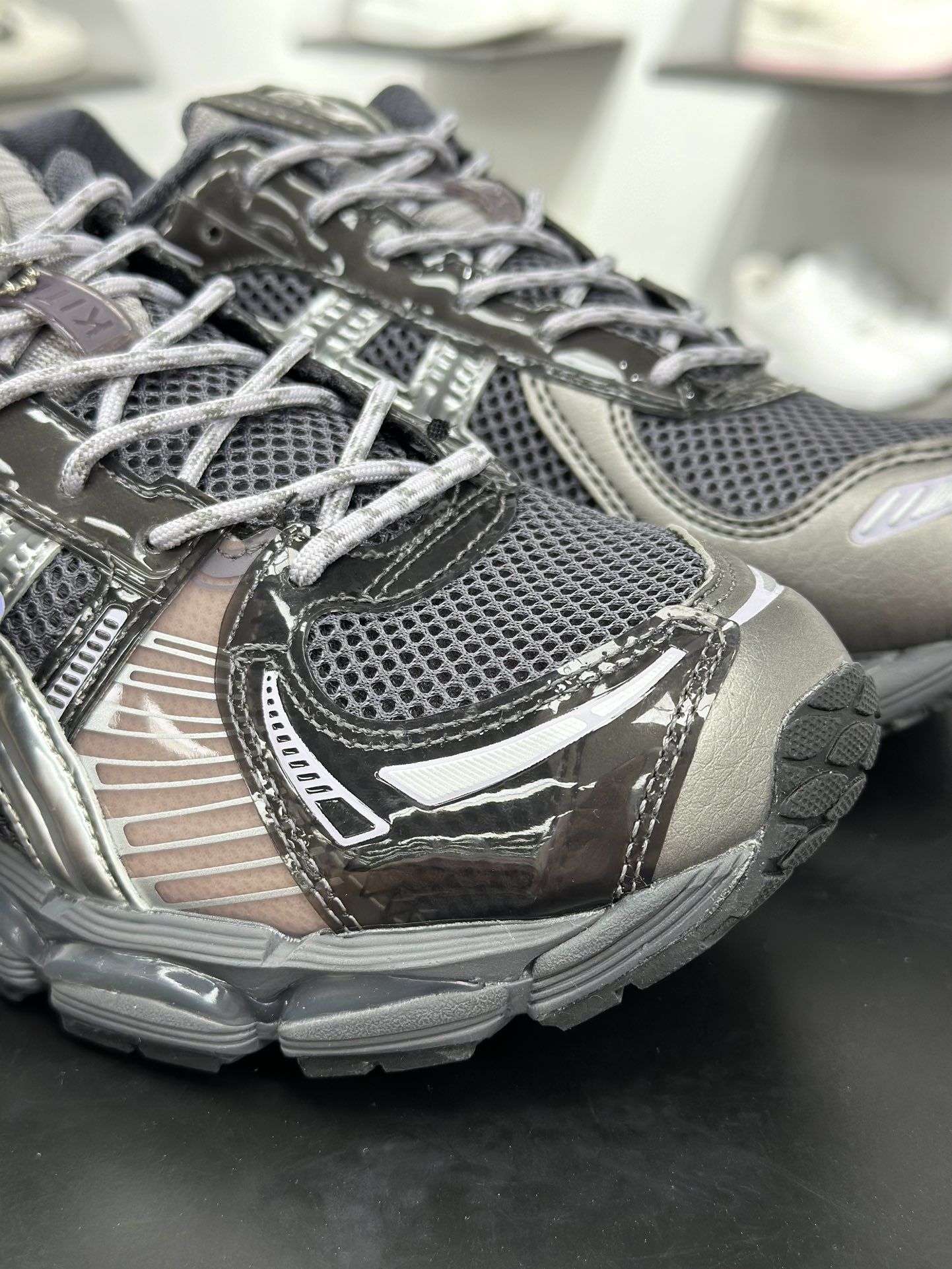 200 kith x Asics Gel-Kayano 12.1 黑银 联名亚瑟士百搭休闲运动慢跑鞋 1203A930-020