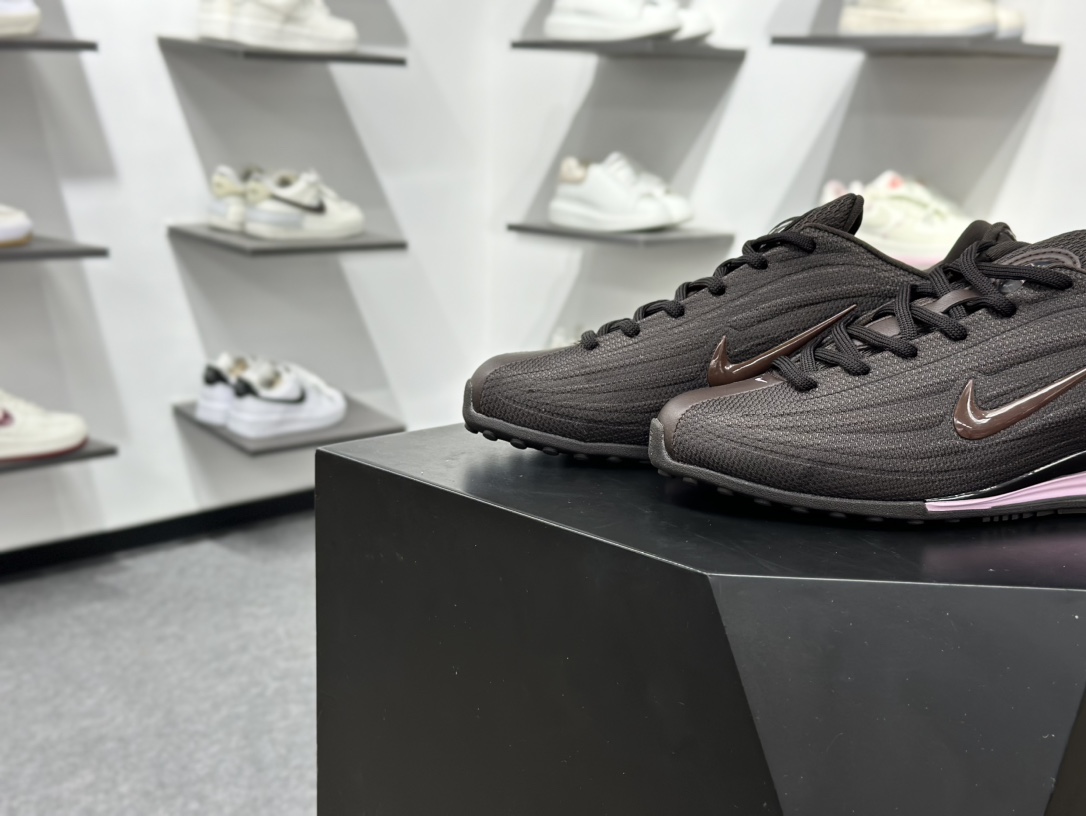 180 Nike Shox Z 耐克专利弹簧气柱跑步鞋 HQ7540-200