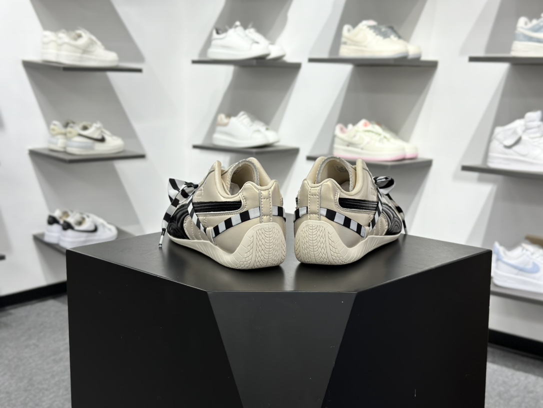 180 Rose x Puma Speedcat 彪马 双鞋带 防滑耐磨生活休闲 运动鞋 404392-01