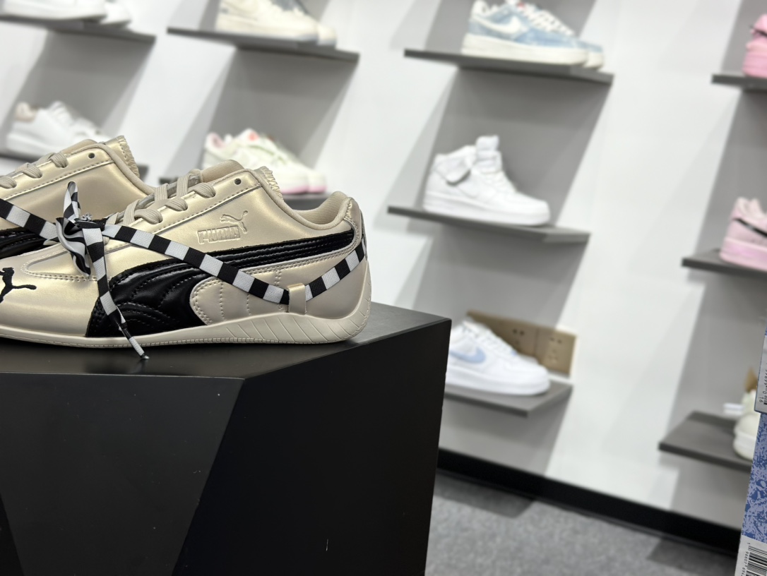 180 Rose x Puma Speedcat 彪马 双鞋带 防滑耐磨生活休闲 运动鞋 404392-01