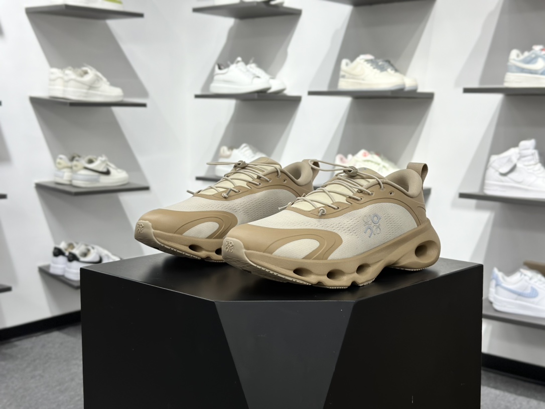 On昂跑 LOEWE 系列低帮轻量舒适多功能休闲运动鞋 3MF3060