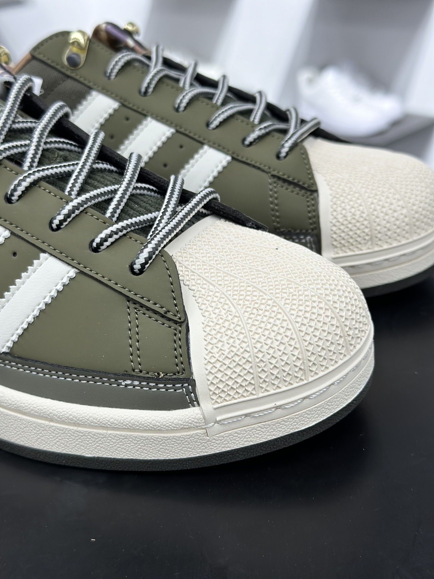 160 Adidas Originals Super II全新配色 贝壳头休闲板鞋 JR6991