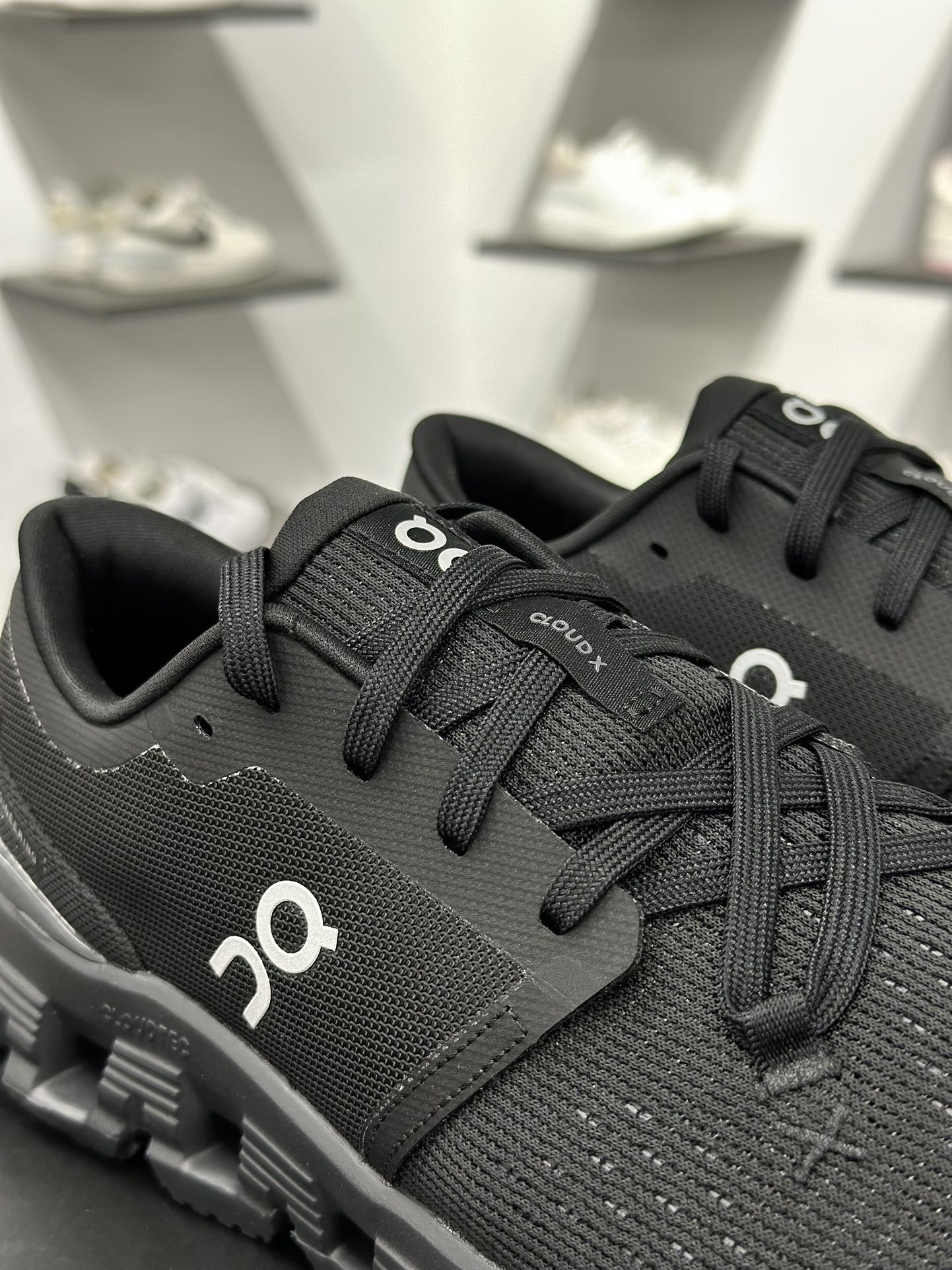 180 CloudvistaX4 全新综合体能训练运动鞋 Cloud X 舒适乐趣跑 3ME3004