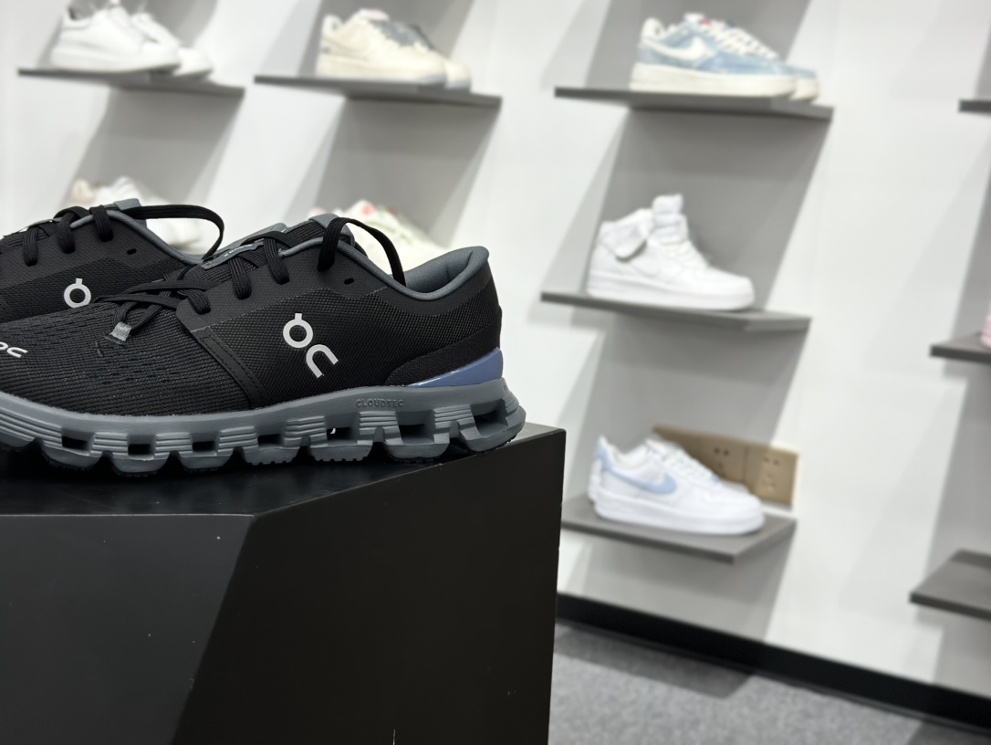 180 CloudvistaX4 全新综合体能训练运动鞋 Cloud X 舒适乐趣跑 3ME3004