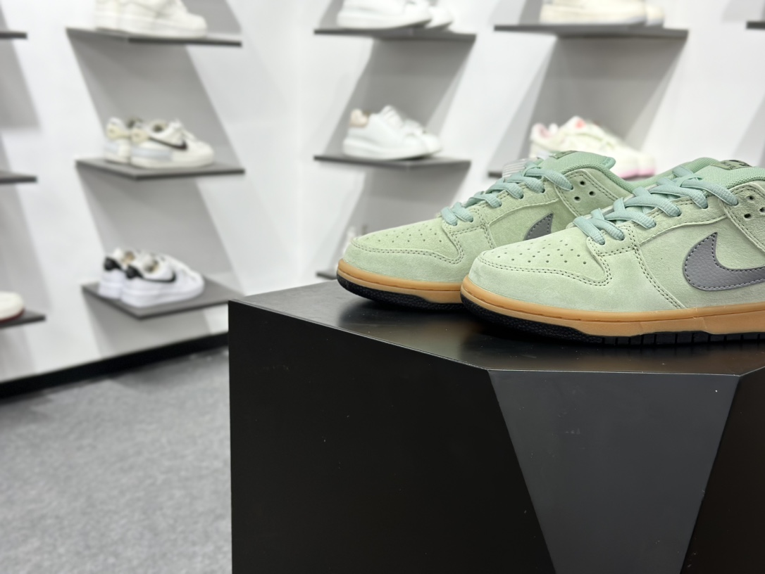 200 Nike SB Dunk Low “Verdugo Mountain” 绿灰 HQ1626-300
