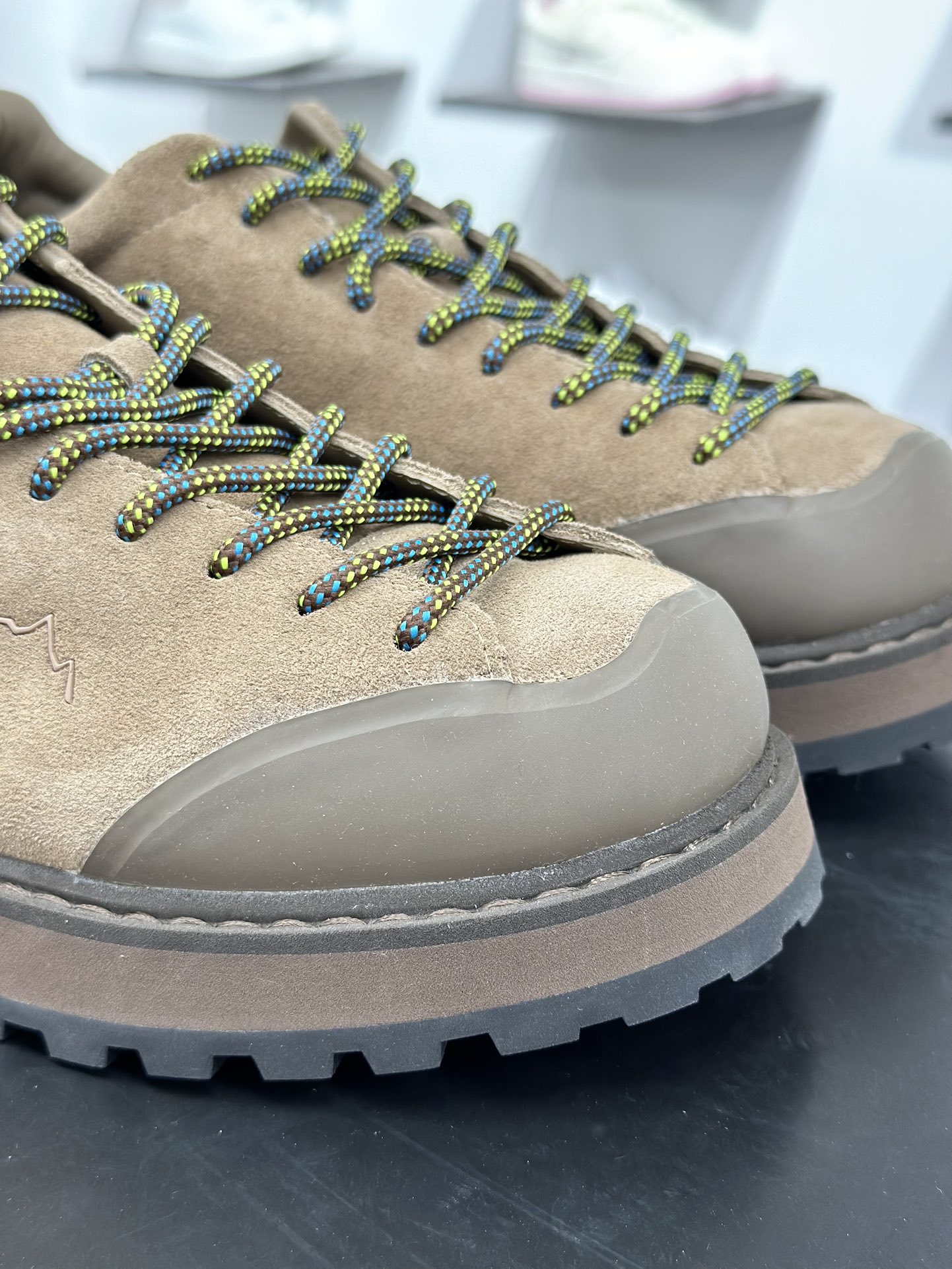 380 UM 国潮当红设计师品牌Ummcor机能风鞋太酷了低帮机能户外风徒步登山运动德比鞋