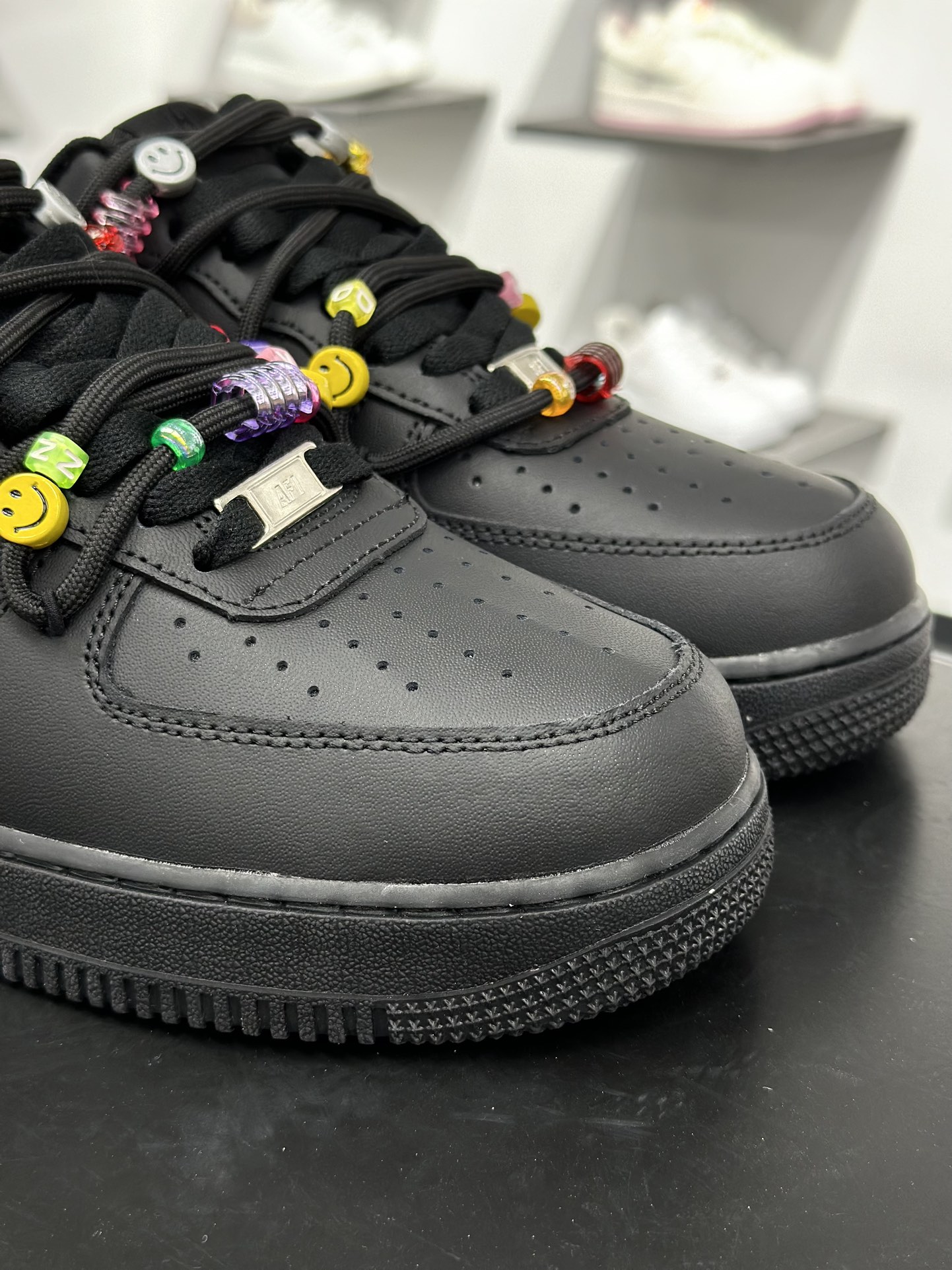Nike Air Force 1 Low 笑脸密码 FQ5296-101