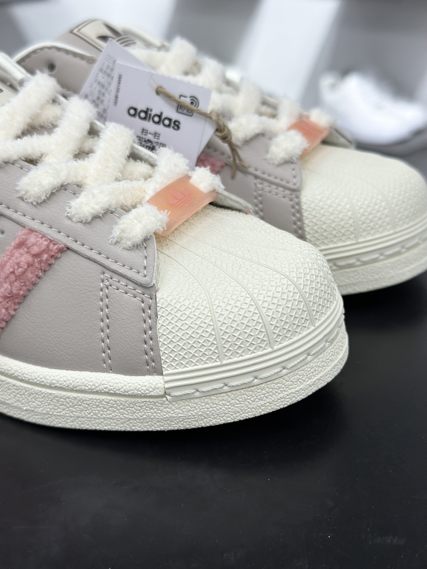 160 Adidas Originals SUPER II W 经典贝壳头 JR6986