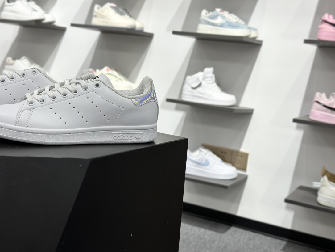 阿迪达斯/三叶草Adidas Originals Stan Smith Leather 史密斯系列低帮经典百搭复古休闲运动板鞋