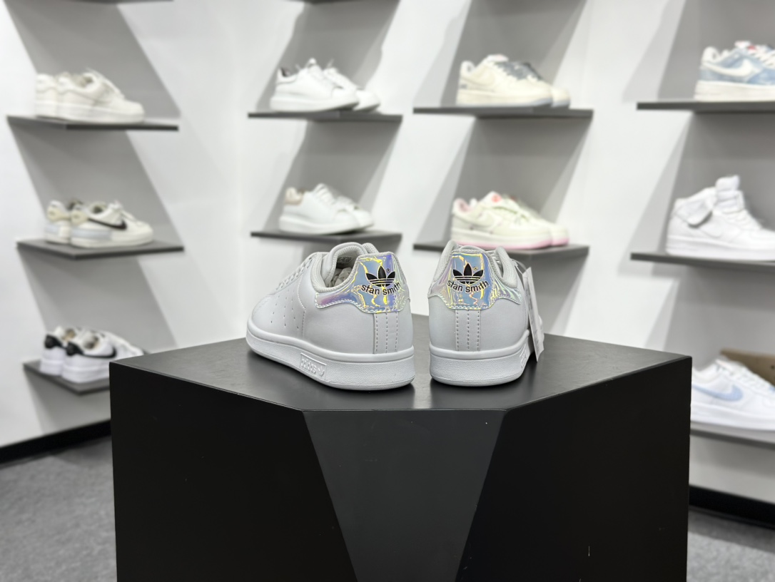 阿迪达斯/三叶草Adidas Originals Stan Smith Leather 史密斯系列低帮经典百搭复古休闲运动板鞋