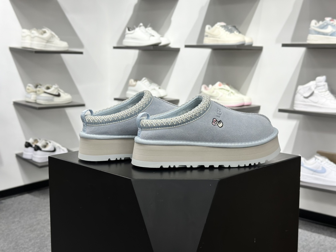 UGG 时尚简约 穆勒风防磨包头5CM半拖鞋 民族风秋冬雪地靴 羊皮毛一体高品质