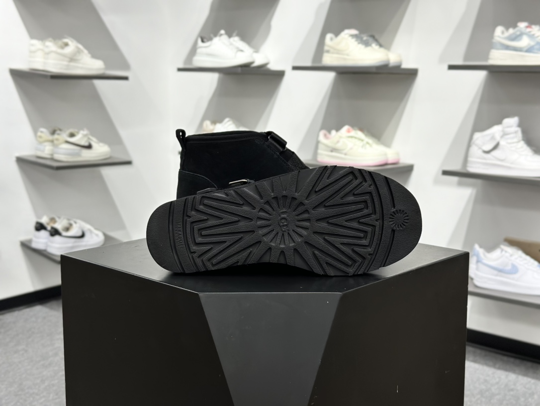 UGG Neumel 男士雪地靴 1130720