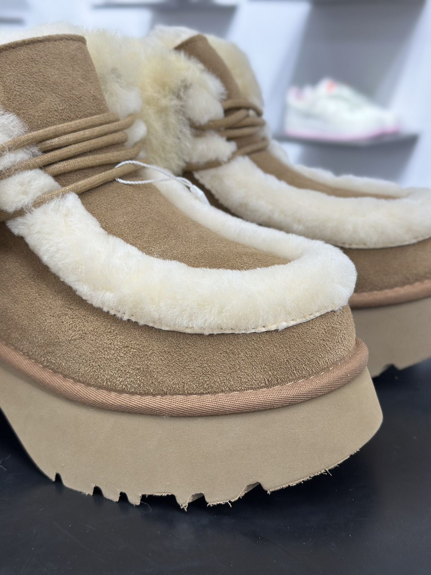 350 UGG Esmee 女子雪地靴 1171532 十年品牌制鞋代工厂生产线出品