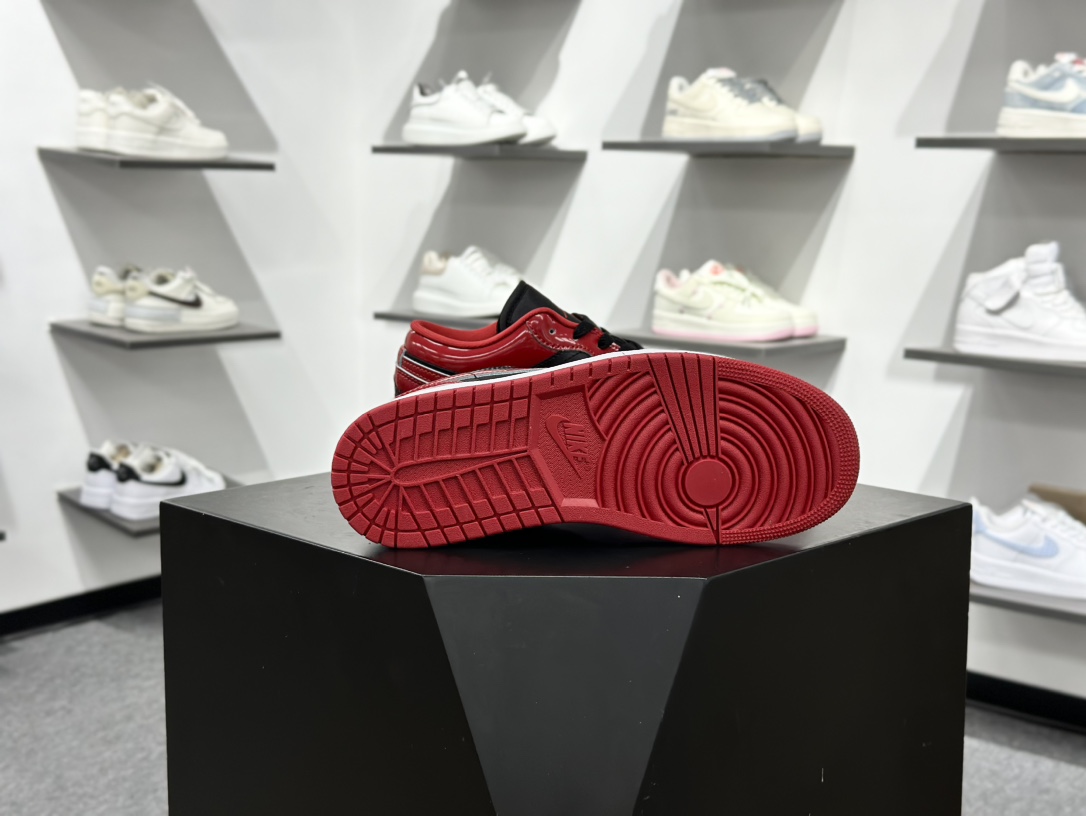 Nike Air Jordan 1 Low 耐克 AJ1乔1低帮休闲板鞋 HV4089-086