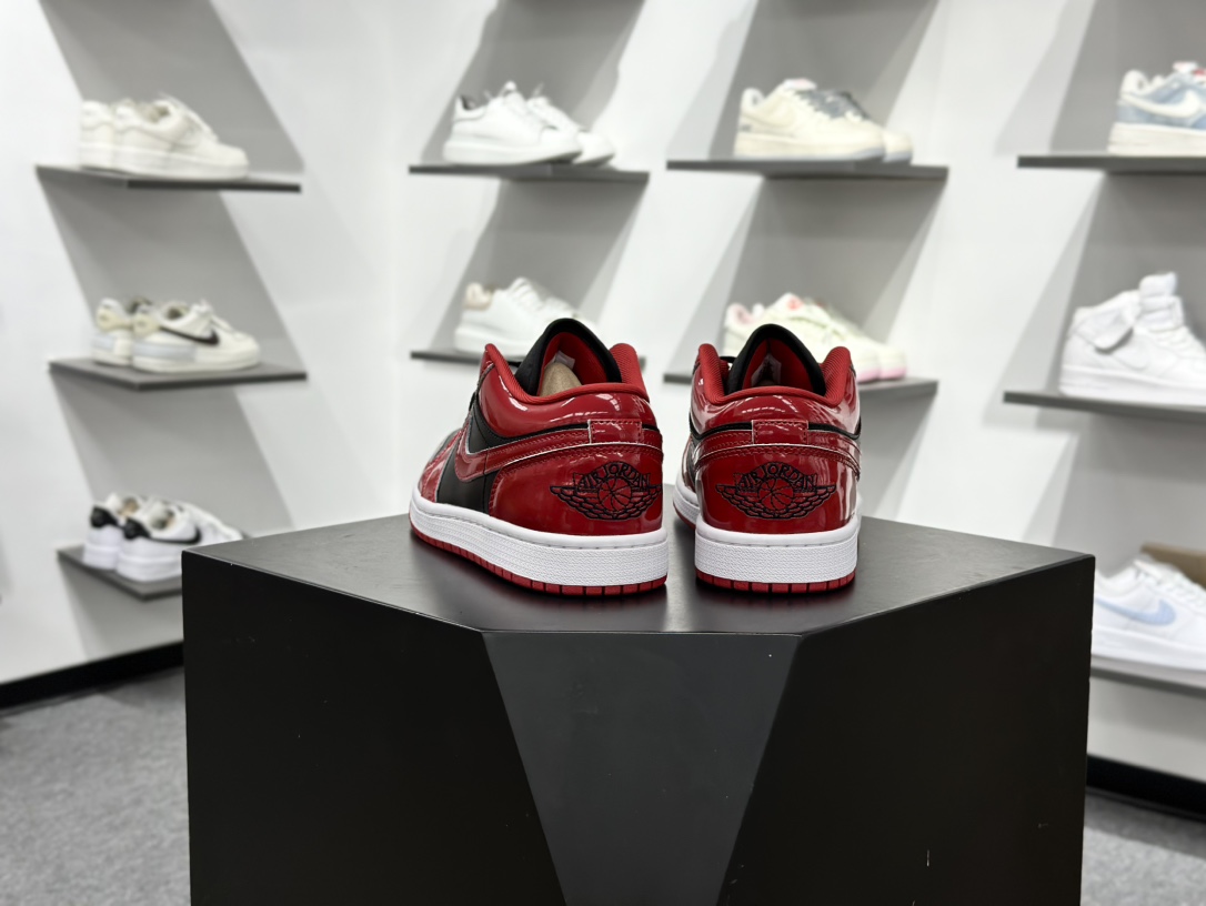 Nike Air Jordan 1 Low 耐克 AJ1乔1低帮休闲板鞋 HV4089-086