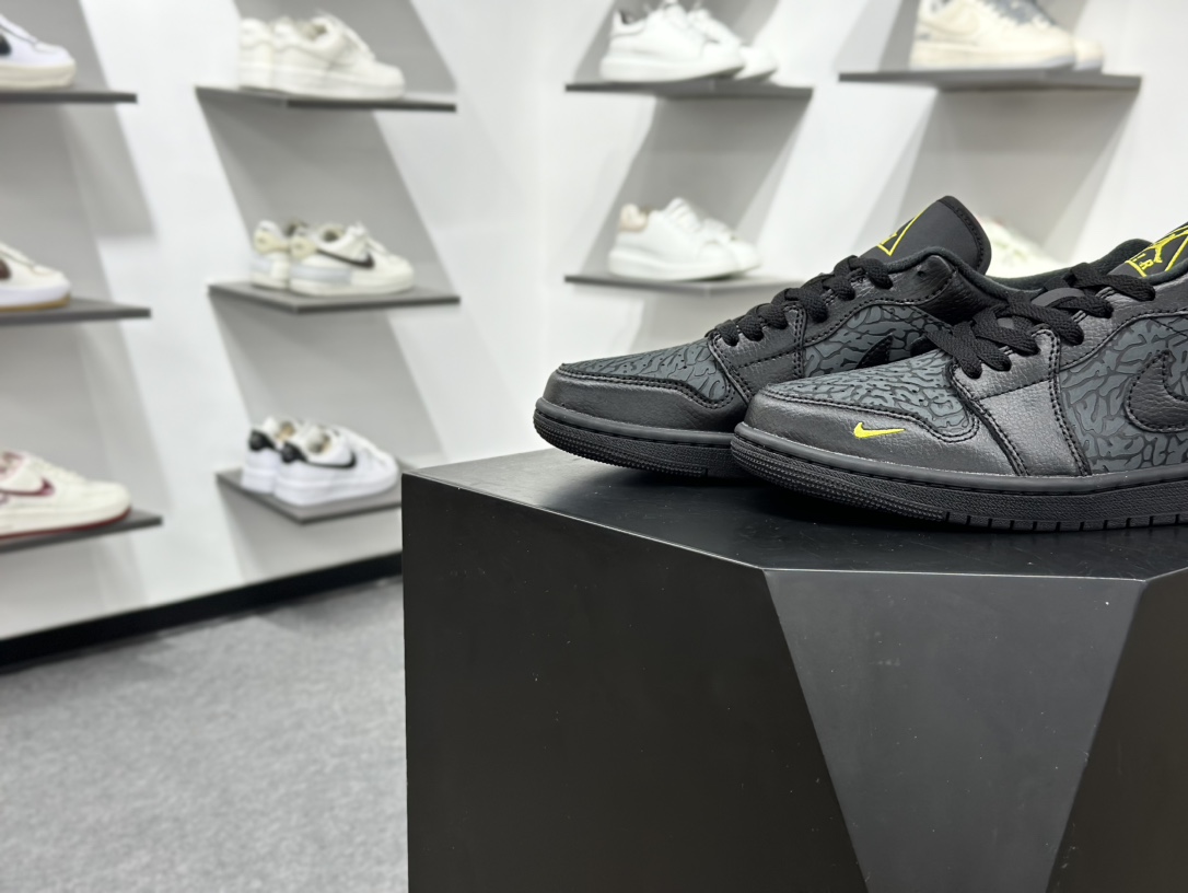 Nike Air Jordan 1 Low 耐克 AJ1乔1低帮休闲板鞋 IM6568-010