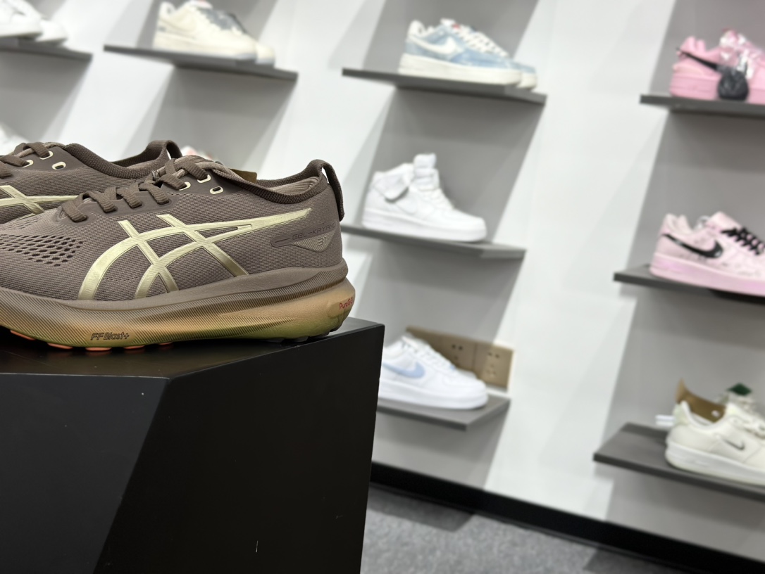 180 Asics Gel-Kayano 31 Luxe 褐色 亚瑟士系列复古舒适织物休闲跑步鞋 1011C035-020
