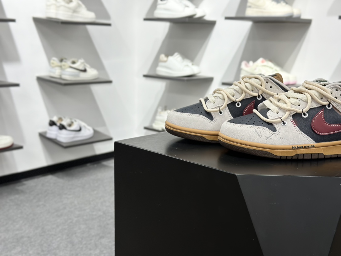 NIKE SB Dunk Low 野兔 豆柴咖啡 德美拉 灰棕红 HQ3459-212-莆田鞋,莆田鞋货源,高仿鞋,高仿鞋货源,安福档口,莆田高仿鞋,莆田鞋批发,高仿鞋批发,莆田高仿运动鞋,高仿运动鞋,莆田运动鞋 NIKE SB Dunk Low 野兔 豆柴咖啡 德美拉 灰棕红 HQ3459-212