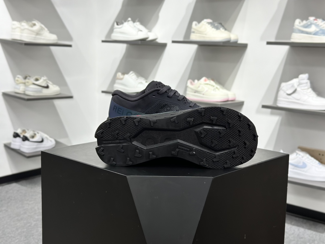 180 On昂跑 Cloudultra 3 BEAMS REI 户外街头机能风跑步鞋 3MF3072