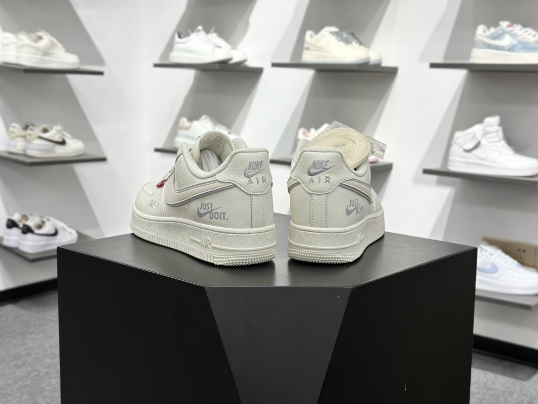 Air Force 1 '07 Low 米白灰反光钩 CS5288-043-莆田鞋,莆田鞋货源,高仿鞋,高仿鞋货源,安福档口,莆田高仿鞋,莆田鞋批发,高仿鞋批发,莆田高仿运动鞋,高仿运动鞋,莆田运动鞋 Air Force 1 '07 Low 米白灰反光钩 CS5288-043
