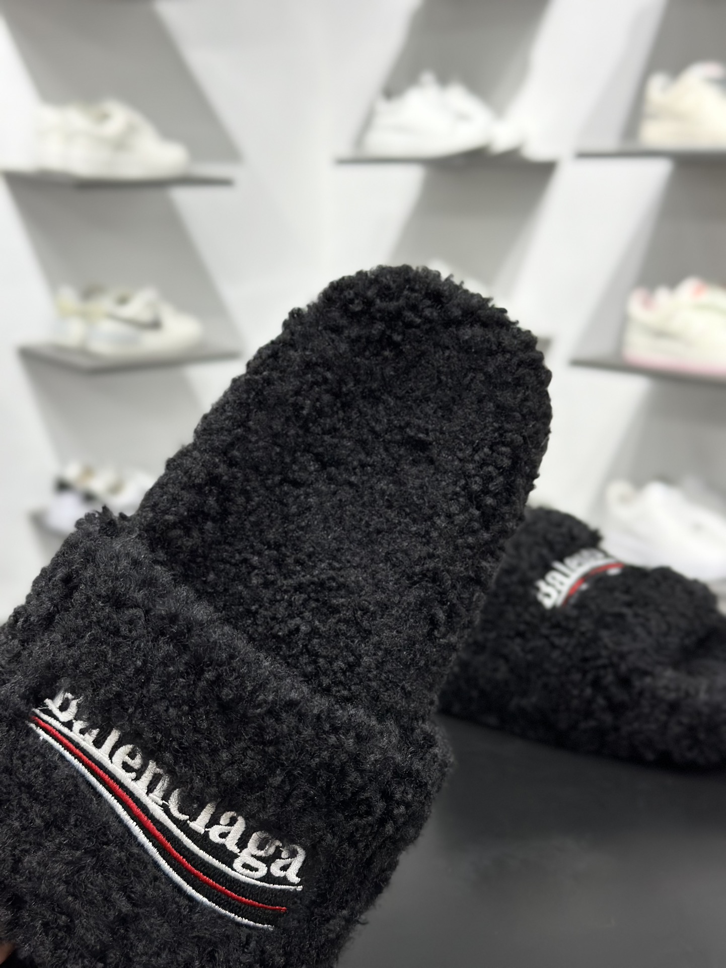 300 X1 Balenciaga 巴黎世家 Furry 毛毛拖鞋
