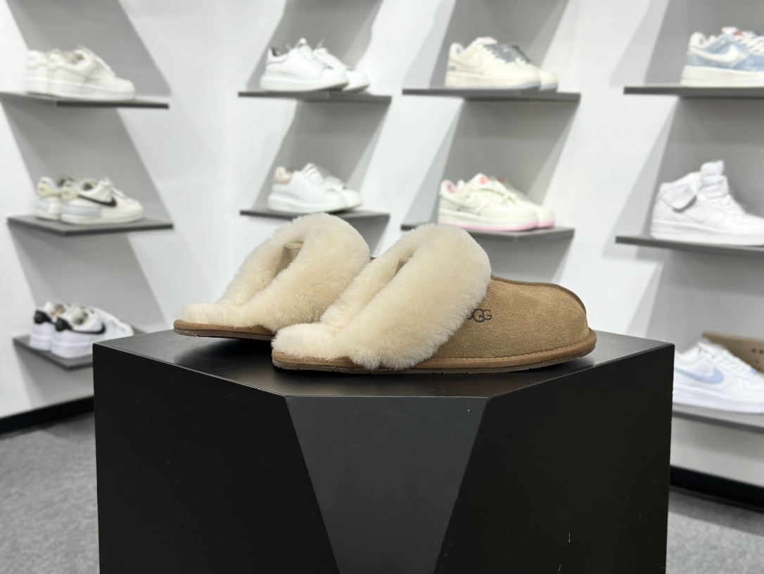 220 X1 全网热卖款最齐 UGG 市面顶级版本 UGG 星拖 1cm薄底 雪地靴女款-Chinese UA Cheap High Quatity Brand Clothes Bags handbags Sneakers wholesale wholesaler seller from China Factory suppliers Fashion Clothing Shoes best Quality Beautiful Price 220 X1 全网热卖款最齐 UGG 市面顶级版本 UGG 星拖 1cm薄底 雪地靴女款