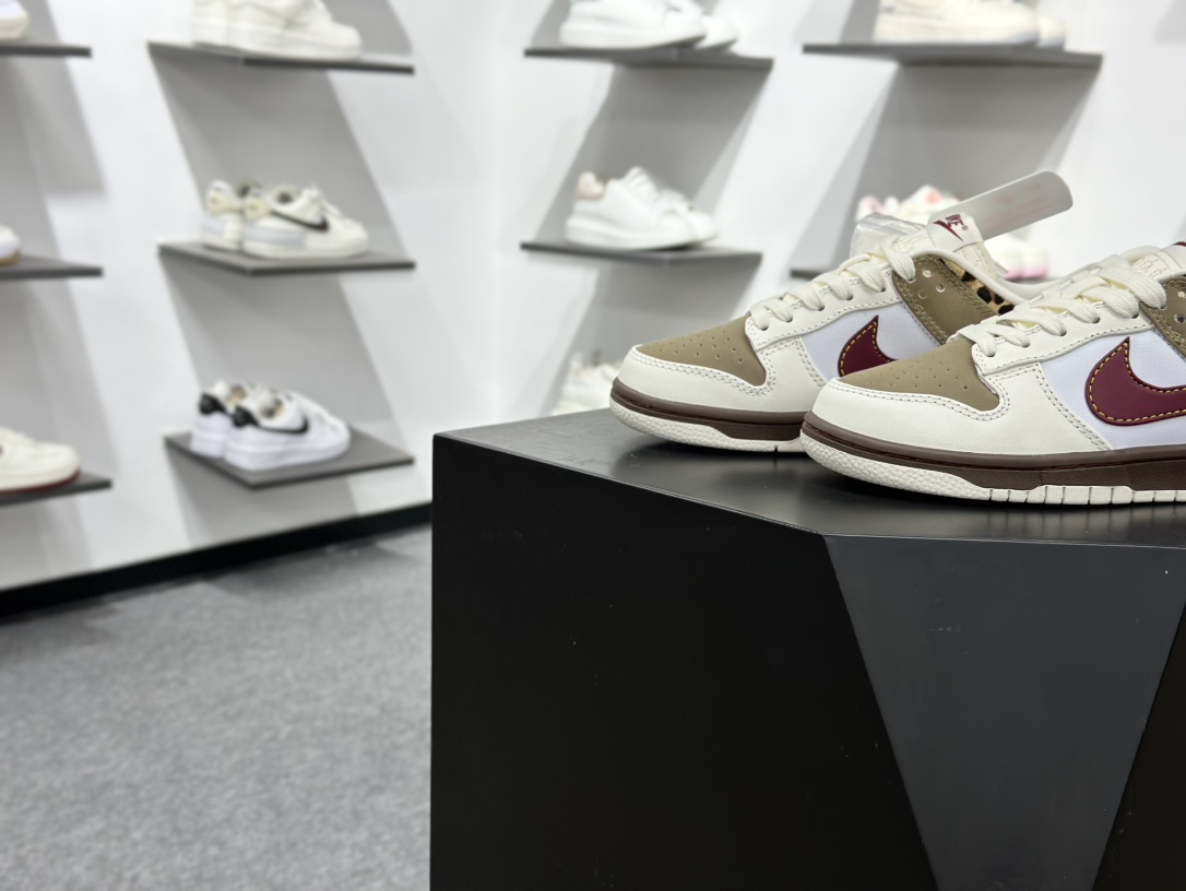 200 Nike SB Dunk Low 米红 IM6687-262