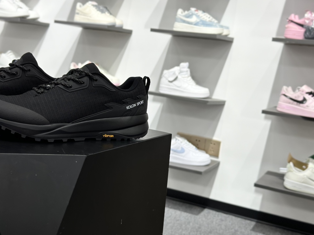 300 可隆KOLON SPORT 广东纯原版本男轻量休闲鞋缓震徒步登山鞋-Chinese UA Cheap High Quatity Brand Clothes Bags handbags Sneakers wholesale wholesaler seller from China Factory suppliers Fashion Clothing Shoes best Quality Beautiful Price 300 可隆KOLON SPORT 广东纯原版本男轻量休闲鞋缓震徒步登山鞋