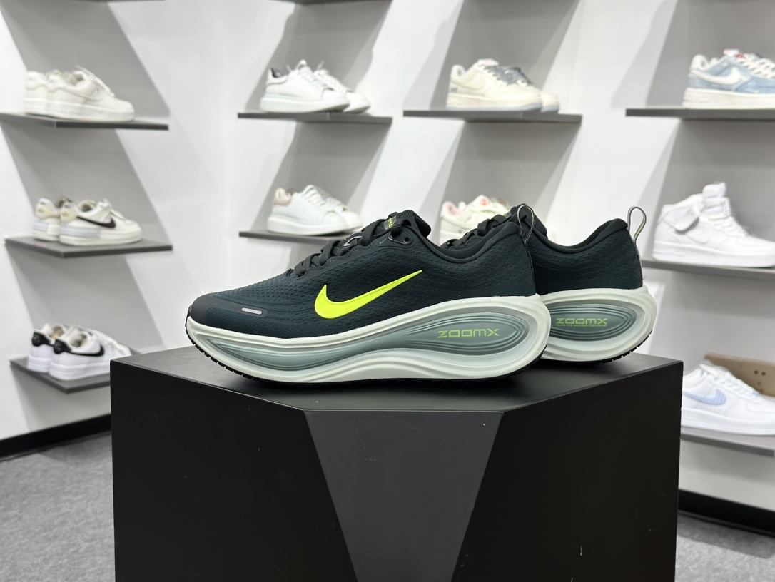 Nike Air Zoom Vomero Plus 全新科技提前原鞋开发 运动跑鞋 HV8150-300-莆田鞋,莆田鞋货源,高仿鞋,高仿鞋货源,安福档口,莆田高仿鞋,莆田鞋批发,高仿鞋批发,莆田高仿运动鞋,高仿运动鞋,莆田运动鞋 Nike Air Zoom Vomero Plus 全新科技提前原鞋开发 运动跑鞋 HV8150-300