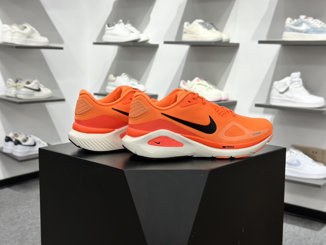 180 Nike Air Zoom Structure 26 轻量跑鞋 HJ1102-800