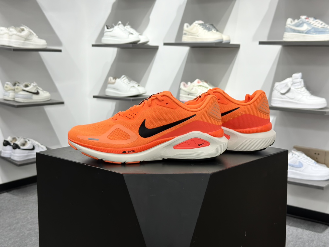 180 Nike Air Zoom Structure 26 轻量跑鞋 HJ1102-800