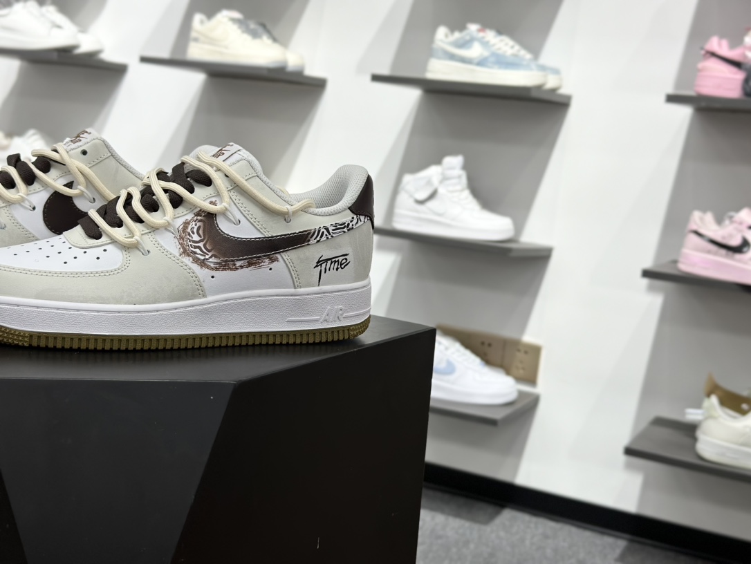 Air Force 1 Low时间树轮 白灰棕解构 经典休闲运动板鞋 ZH0316-094-莆田鞋,莆田鞋货源,高仿鞋,高仿鞋货源,安福档口,莆田高仿鞋,莆田鞋批发,高仿鞋批发,莆田高仿运动鞋,高仿运动鞋,莆田运动鞋 Air Force 1 Low时间树轮 白灰棕解构 经典休闲运动板鞋 ZH0316-094