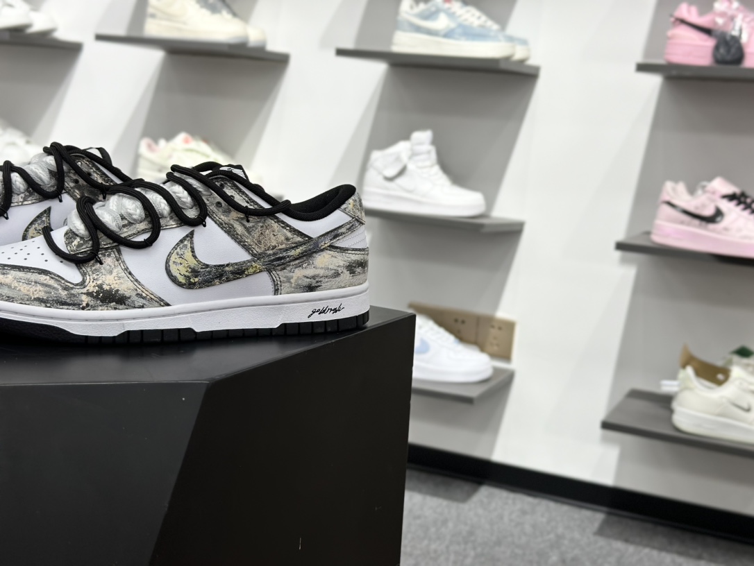 Nike SB Dunk Low 淘金热 黑白金 HF5441-100