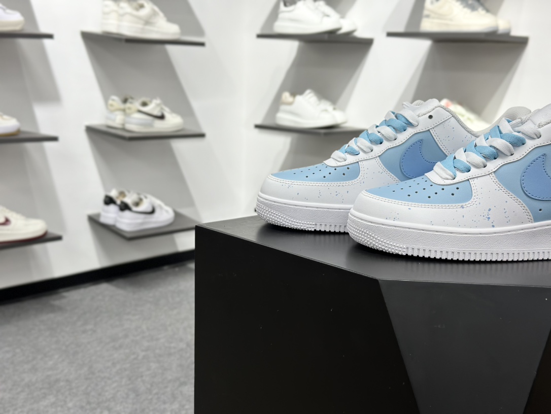 Air Force 1 Low简约浪漫 夏晚白蓝 经典休闲运动板鞋 ZH0316-117-莆田鞋,莆田鞋货源,高仿鞋,高仿鞋货源,安福档口,莆田高仿鞋,莆田鞋批发,高仿鞋批发,莆田高仿运动鞋,高仿运动鞋,莆田运动鞋 Air Force 1 Low简约浪漫 夏晚白蓝 经典休闲运动板鞋 ZH0316-117