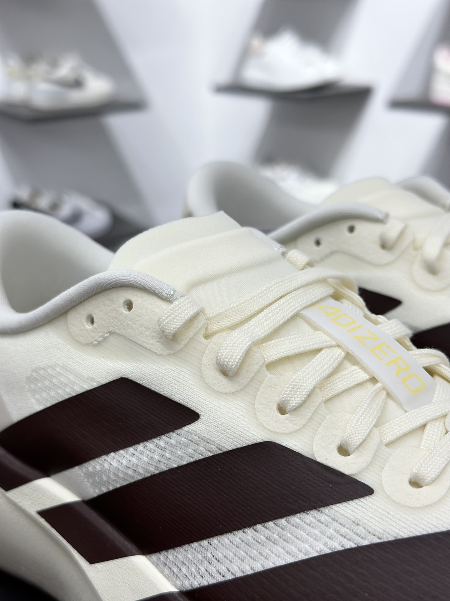 Ad Adizero Evo SL M 阿迪超轻透气缓震跑鞋 KK1348