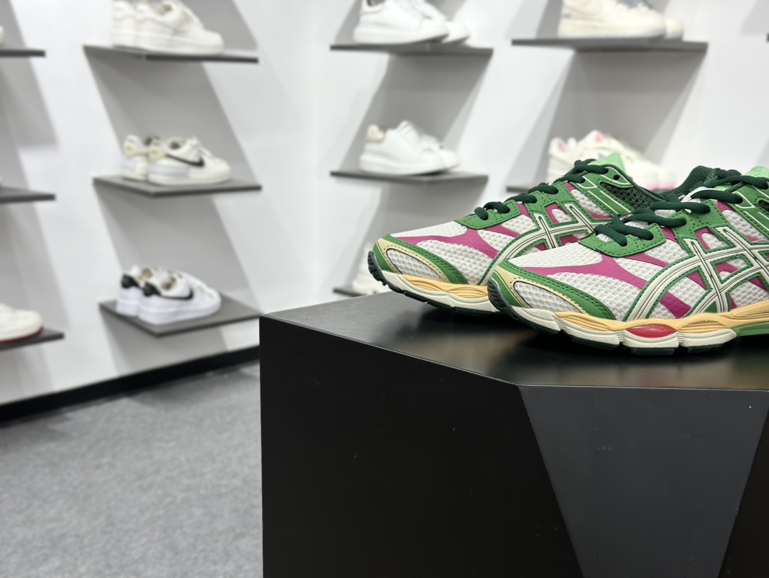 200 Asics Gel-Cumulus 16 亚瑟士 防滑耐磨 休闲运动鞋 1203A763-100