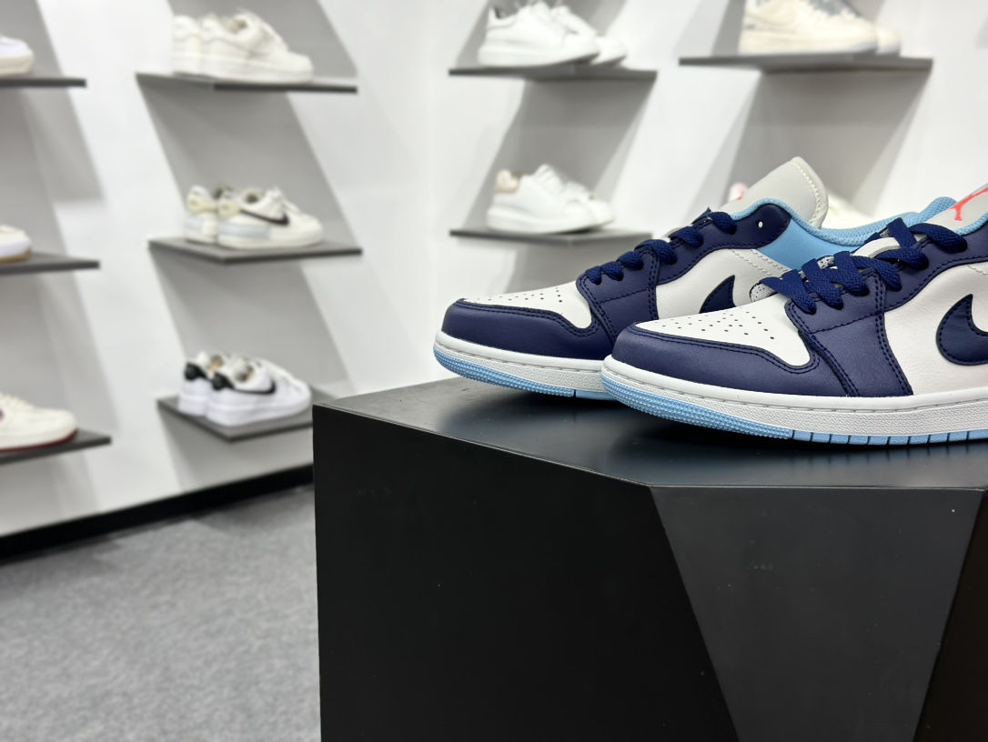 220 原装裸鞋级 市面最高工艺产物 Air Jordan 1 Low复古蓝 553558-149-Chinese UA Cheap High Quatity Brand Clothes Bags handbags Sneakers wholesale wholesaler seller from China Factory suppliers Fashion Clothing Shoes best Quality Beautiful Price 220 原装裸鞋级 市面最高工艺产物 Air Jordan 1 Low复古蓝 553558-149