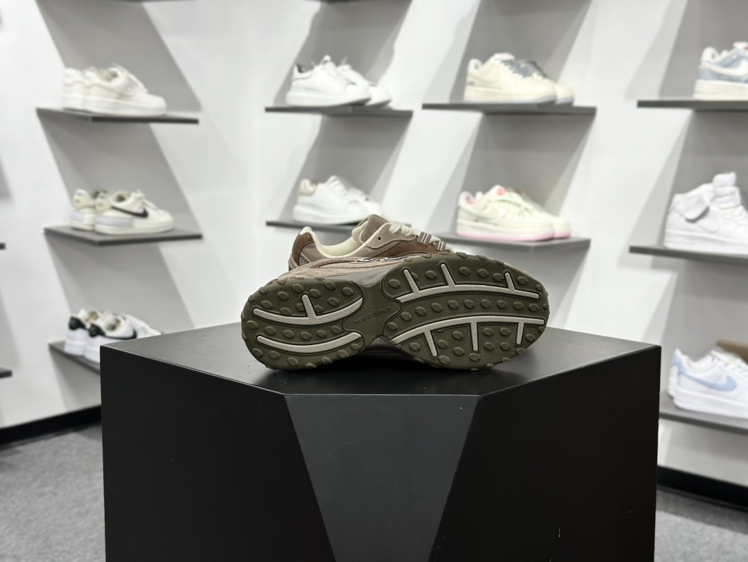 200 New Balance 新百伦204 系列 复古休闲运动百搭老爹跑步鞋 U204LMMA